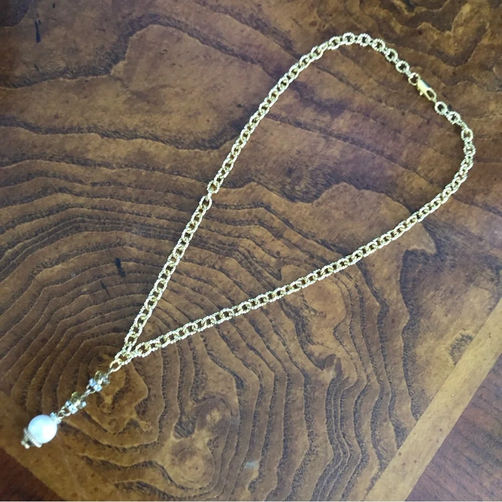 Hand crafted genuine pearl pendant textured chain link necklace